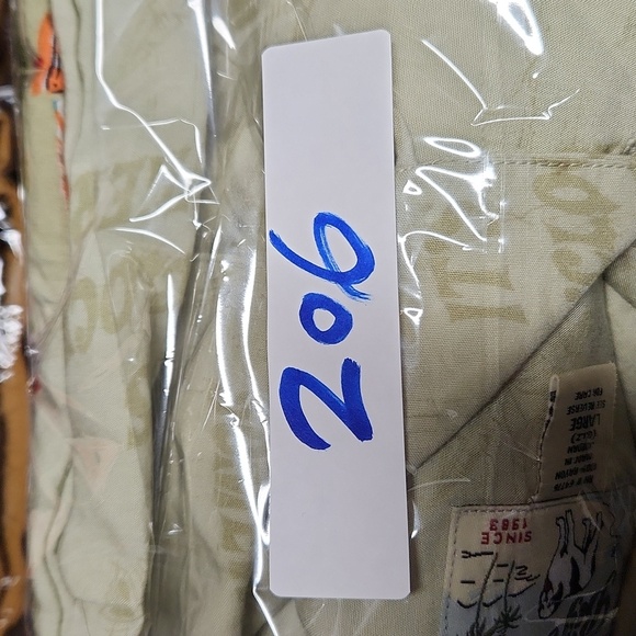 Big Dogs Hawaiian Button Up Shirt Mens L It's 5 O'Clock Somewhere Rayon AOP - Picture 11 of 11